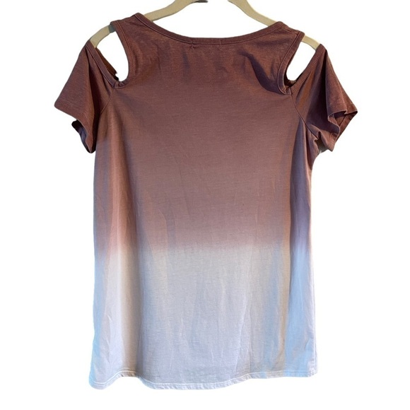 Maurices graphic tee-shirt size XS nothing like a country gal cold shoulder NWOT - Picture 2 of 11